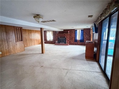 Investor special in Warsaw, MO! This 2-bedroom, 2.5-bath - photo 3