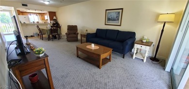This charming 1-bedroom, 1-bathroom condo offers comfortable - photo 4