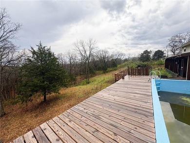 Investor special in Warsaw, MO! This 2-bedroom, 2.5-bath - photo 6