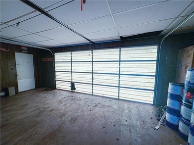 Investor special in Warsaw, MO! This 2-bedroom, 2.5-bath - photo 10