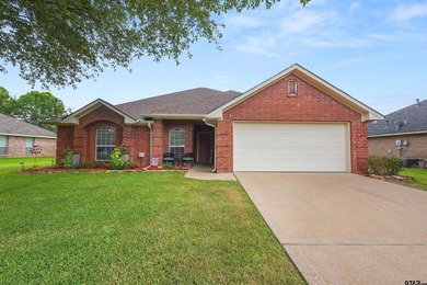 Lake Tyler Home For Sale in Whitehouse Texas