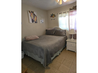 Well maintained and spacious villa in convenient West Palm Beach - photo 11