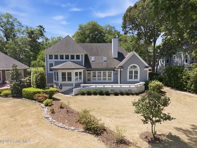Beautifully reimagined and ideally positioned in the heart of - photo 17
