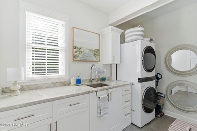 Beautifully reimagined and ideally positioned in the heart of - photo 36