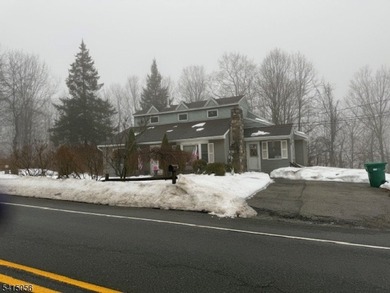 (private lake, pond, coastal) Home For Sale in Vernon Twp. New Jersey