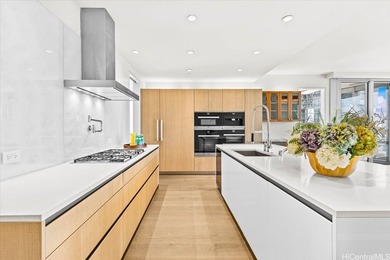 Highly upgraded luxury 3 beds, 2.5 baths residence at Waiea - photo 4
