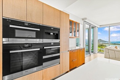 Highly upgraded luxury 3 beds, 2.5 baths residence at Waiea - photo 7