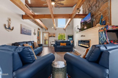 WOW FACTOR! ENJOY LAKEFRONT LIVING IN THIS BEAUTIFUL - photo 10