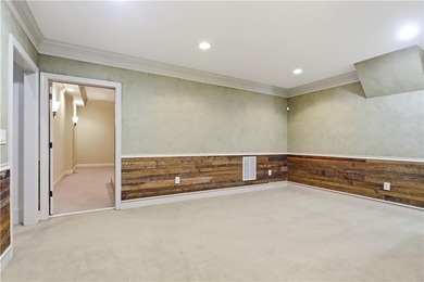 Exceptional custom estate in Waters Edge at Capitol - set on 6.5 - photo 29