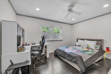 Beautifully updated and move-in ready, this High Oaks Village - photo 14