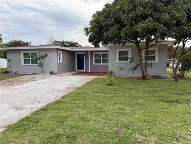 Welcome to this beautifully updated 4-bedroom, 3-bathroom home - photo 2
