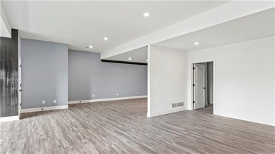 ALL ZERO ENTRY! AS SEEN ON ZILLOW GONE WILD - 3 YEAR OLD - photo 31