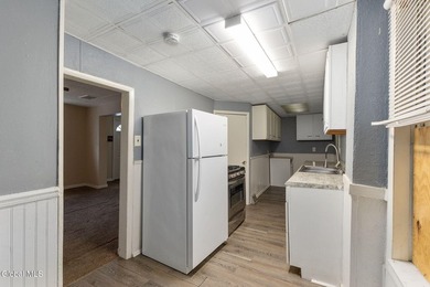 An exciting opportunity in South Troy--this 2-bedroom, 1-bath - photo 6
