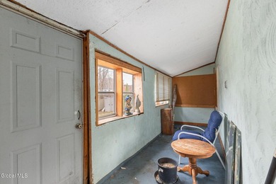An exciting opportunity in South Troy--this 2-bedroom, 1-bath - photo 10