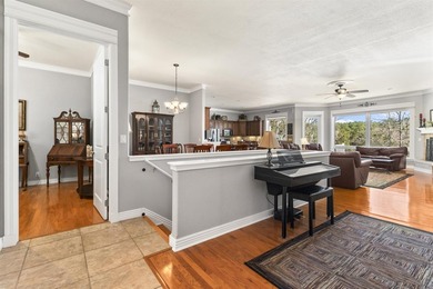This meticulously maintained split-level home offers 5 bedrooms - photo 4