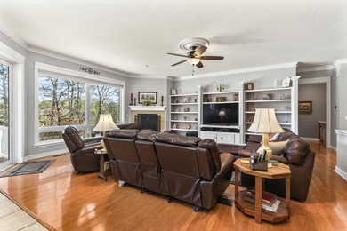 This meticulously maintained split-level home offers 5 bedrooms - photo 6