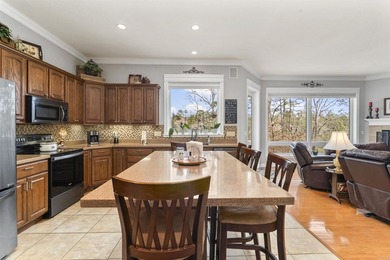 This meticulously maintained split-level home offers 5 bedrooms - photo 10
