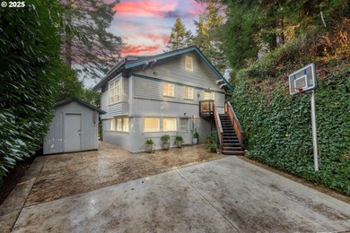 Coos Bay Home For Sale in Coos Bay Oregon