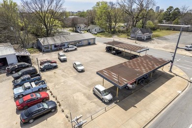 This unique commercial property is in a high-traffic area - photo 12