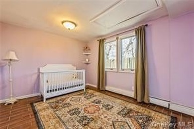 Lovely Two Story Bi-Level Home Located The Westholme, Bayside - photo 13