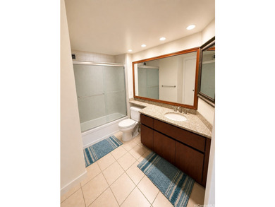 Enjoy full-on Diamond Head views from this spacious 1-bedroom - photo 9