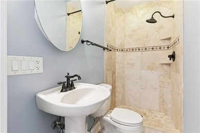 Welcome to Sandpiper Retreat, an exceptional estate-style - photo 21