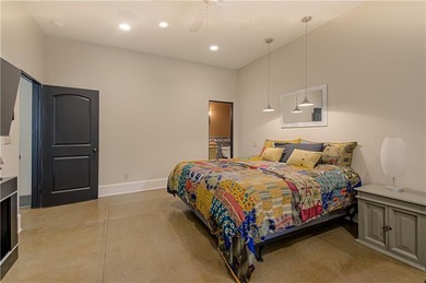 Mountain-luxury meets custom craftsmanship in this show-stopping - photo 31