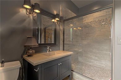 Mountain-luxury meets custom craftsmanship in this show-stopping - photo 35