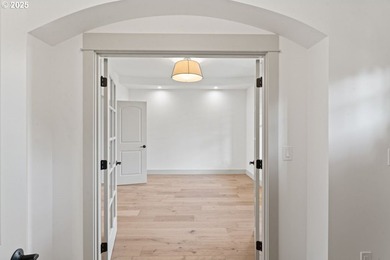 NEW PRICE! Welcome to this exquisite brand-new 3-bedroom - photo 6