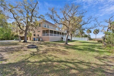 Welcome to Sandpiper Retreat, an exceptional estate-style - photo 49