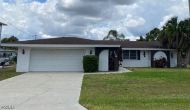 Caloosahatchee River Home Sale Pending in North Fort Myers Florida