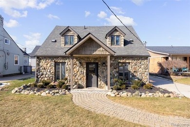 Lake Saint Clair Home Active Under Contract in Harrison Township Michigan