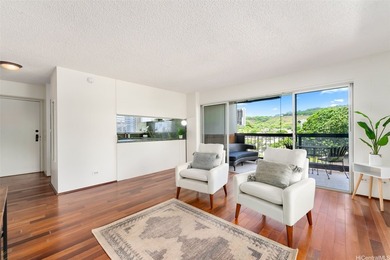 Wrapped in windows, this bright corner-end unit in the heart of - photo 3