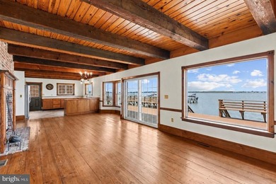 Exceptional bayfront home with 95 feet of direct water frontage - photo 7