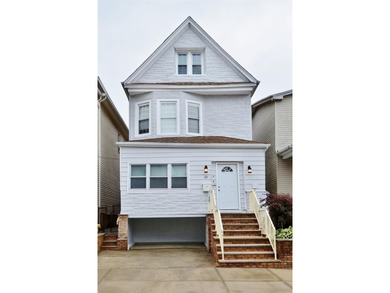 Welcome to this beautifully maintained and thoughtfully upgraded - photo 1