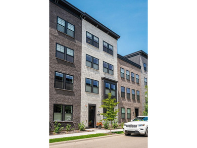 Additional listing photo 1