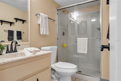 Welcome to Jungle Den Condominiums--a beautifully maintained - photo 14