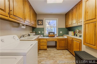 BACK ON MARKET AT NO FAULT OF SELLER. This 4000+ square foot - photo 16