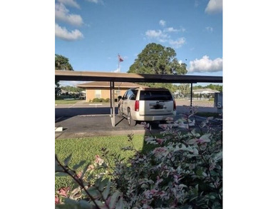 Welcome to Jungle Den Condominiums--a beautifully maintained - photo 17