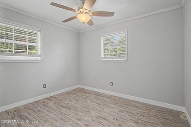 Located in a highly convenient area, this 4 bedroom, 2 bath - photo 20