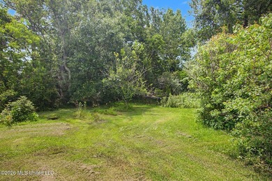 Located in a highly convenient area, this 4 bedroom, 2 bath - photo 24