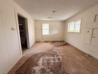 INVESTOR SPECIAL! Bring your tools and vision to this 2-bedroom - photo 8