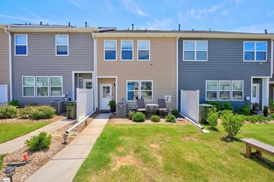 PRICED to MOVE!!! Welcome to O'Neal Village - Where Thoughtful - photo 29