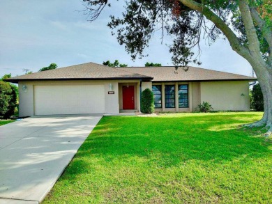 Port Charlotte Waterway Lakes Area Home For Sale in Port Charlotte Florida