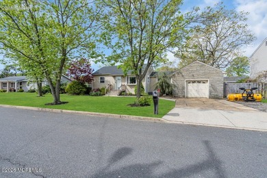 Welcome to the highly sought after Lake Riviera! This charming - photo 3
