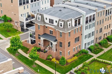 A townhome of this caliber rarely becomes available in the - photo 2