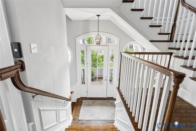A townhome of this caliber rarely becomes available in the - photo 8