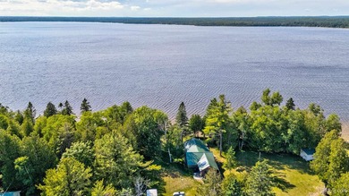 If you've been dreaming of a peaceful waterfront getaway, this - photo 1