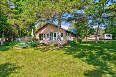 If you've been dreaming of a peaceful waterfront getaway, this - photo 2