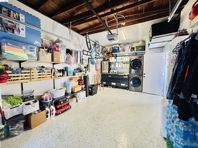 Stylishly updated 2-bedroom, 1-bath home in Oakland offering - photo 12